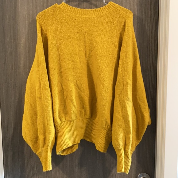 ❗️BOGO❗️Oak + Fort Sweater - Picture 2 of 8